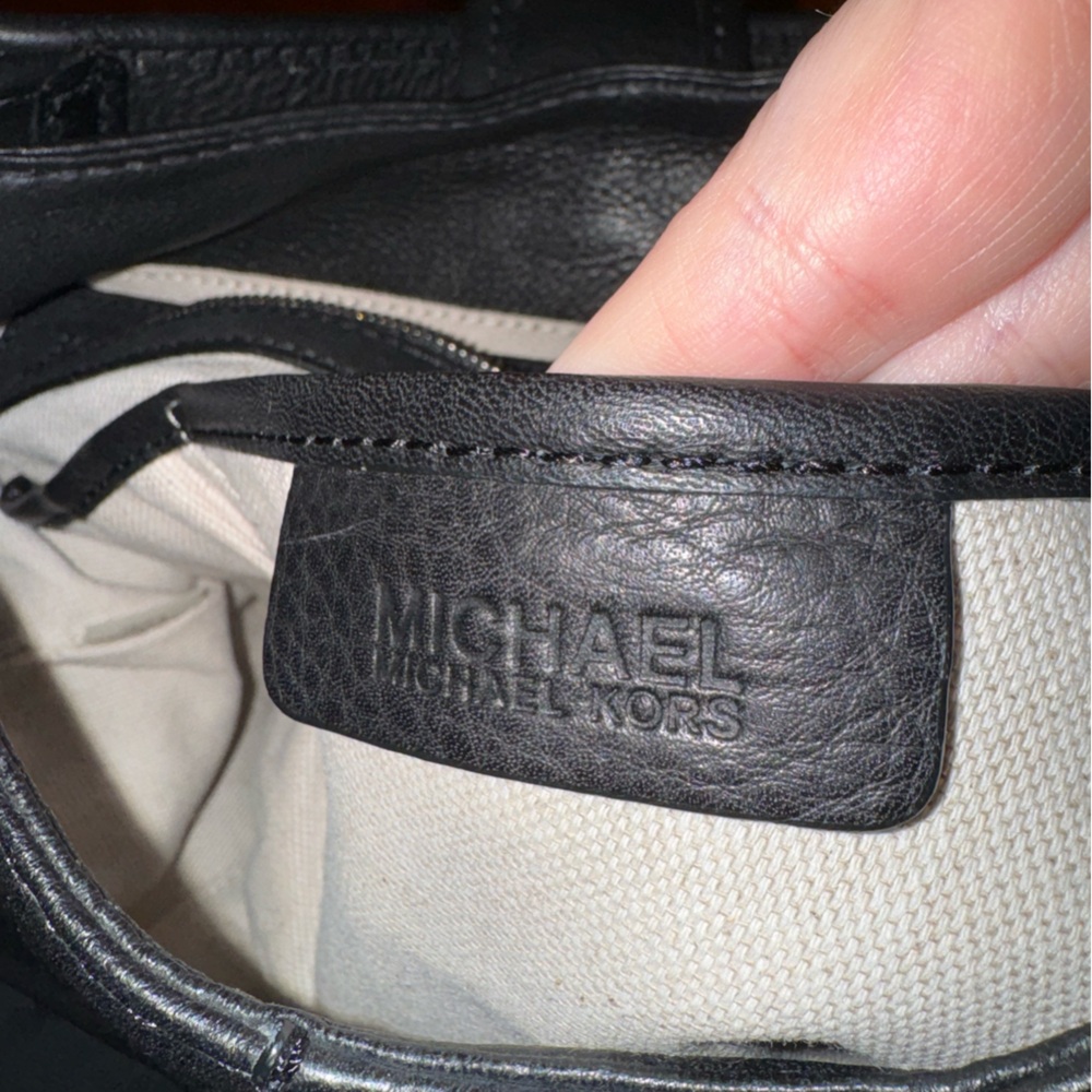MICHAEL Michael Kors Black Leather Hobo Bag - Picture 7 of 8